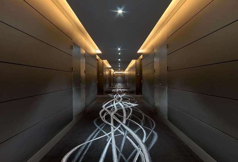 V Hotel Dubai, Curio Collection By Hilton