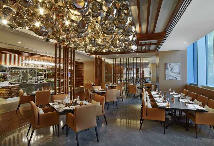 V Hotel Dubai, Curio Collection By Hilton