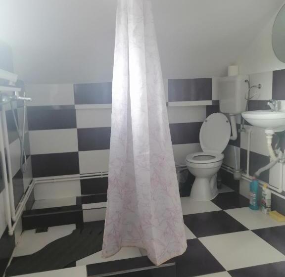 הוסטל Helga House