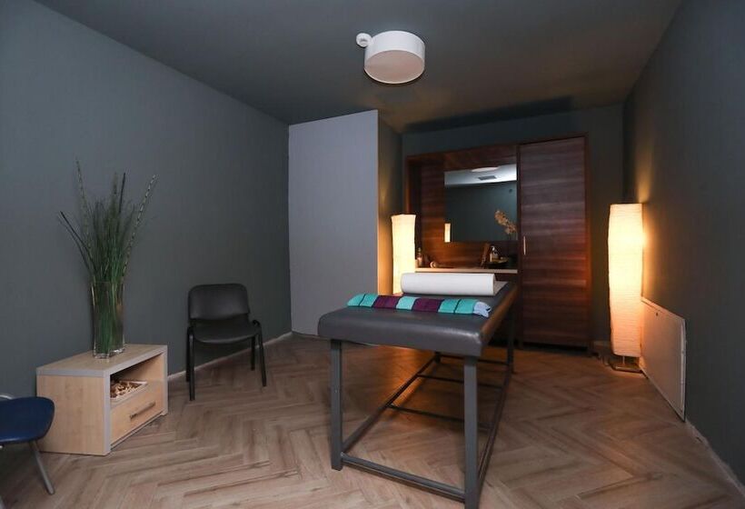 Bacolux Diana Resort, Herculane