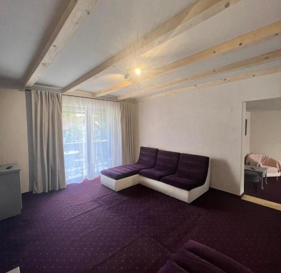 Bed and Breakfast Garden Retreat