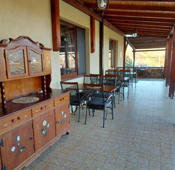 ベッドアンドブレックファースト Kolpinghaus