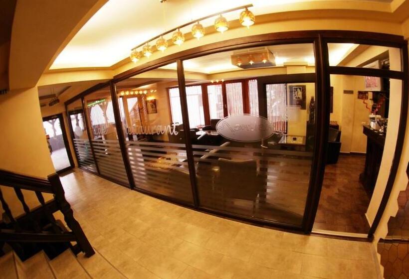 ベッドアンドブレックファースト Pension Montien Events & Society Resort