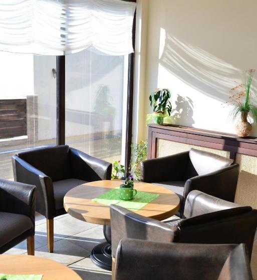 تختخواب و صبحانه Pensiune Restaurant Flamingo