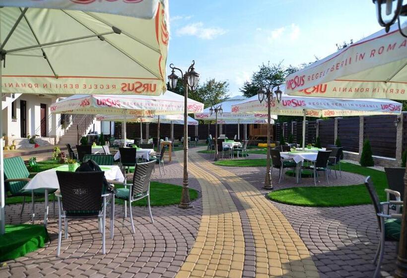 تختخواب و صبحانه Pensiune Restaurant Flamingo