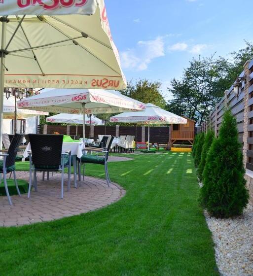 مبيت وإفطار Pensiune Restaurant Flamingo