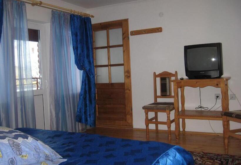 Bed and Breakfast Pensiunea Luminita