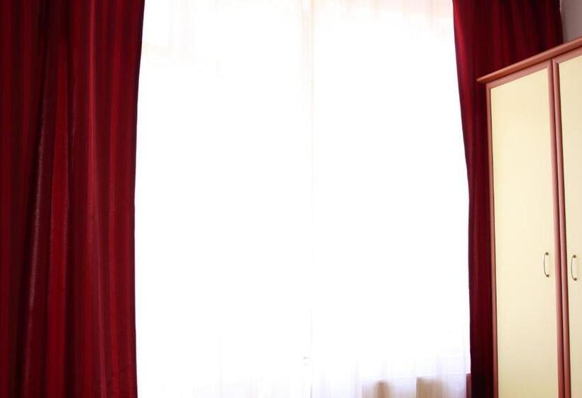 住宿加早餐 Vila Meteor