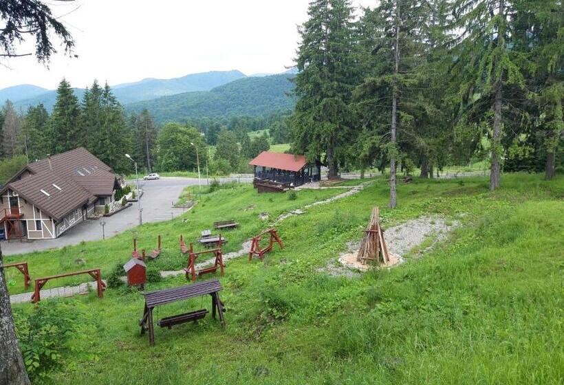 Complex Hotelier Cota O Mie