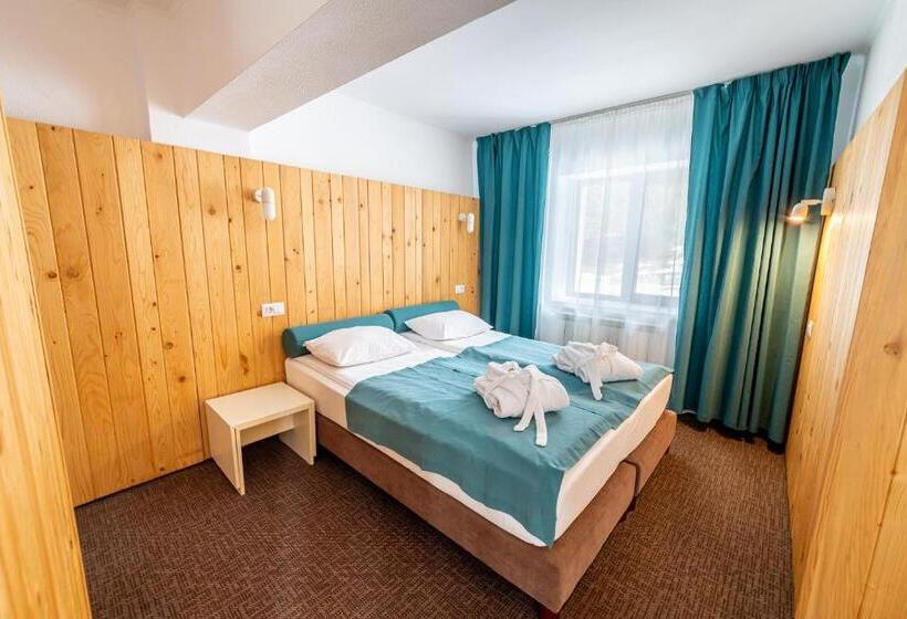 Complex Hotelier Cota O Mie