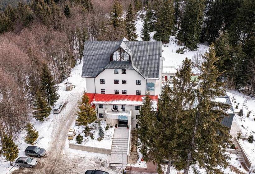 Complex Hotelier Cota O Mie