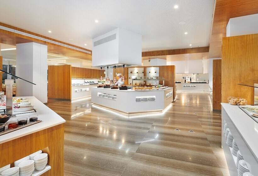 Hipotels Playa de Palma Palace & Spa