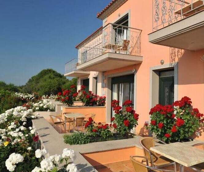 هتل Amygdalies Apartments