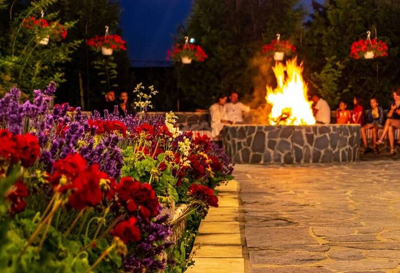 Отель Armonia By Aristocratis