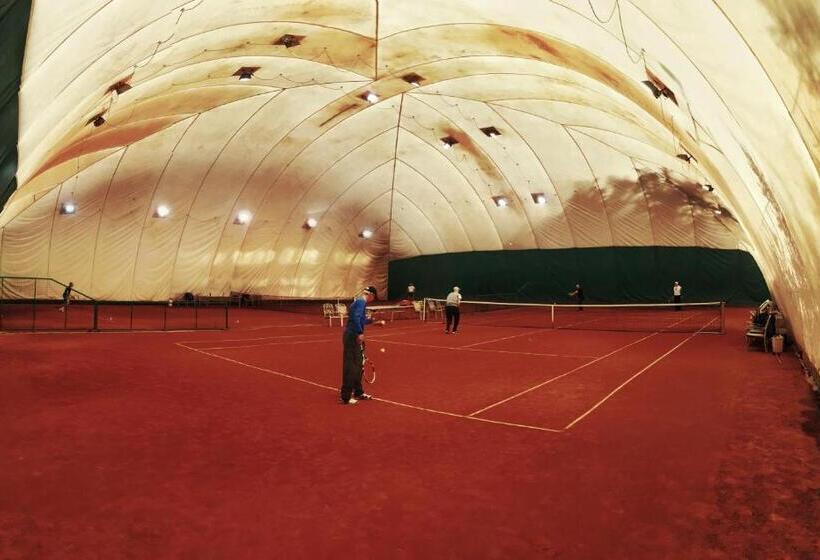 Aurelius Imparatul Romanilor Hotel & Spa