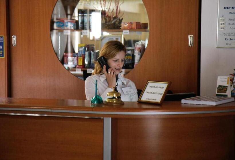 فندق Azuga Ski & Bike Resort