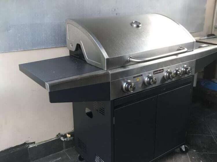 فندق Big Backpackers Hostel