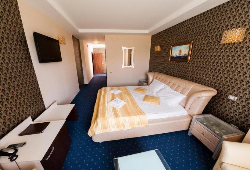 בית מלון כפרי Boutique Shine