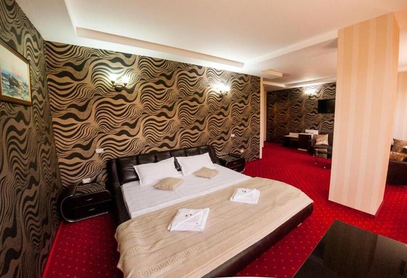 בית מלון כפרי Boutique Shine