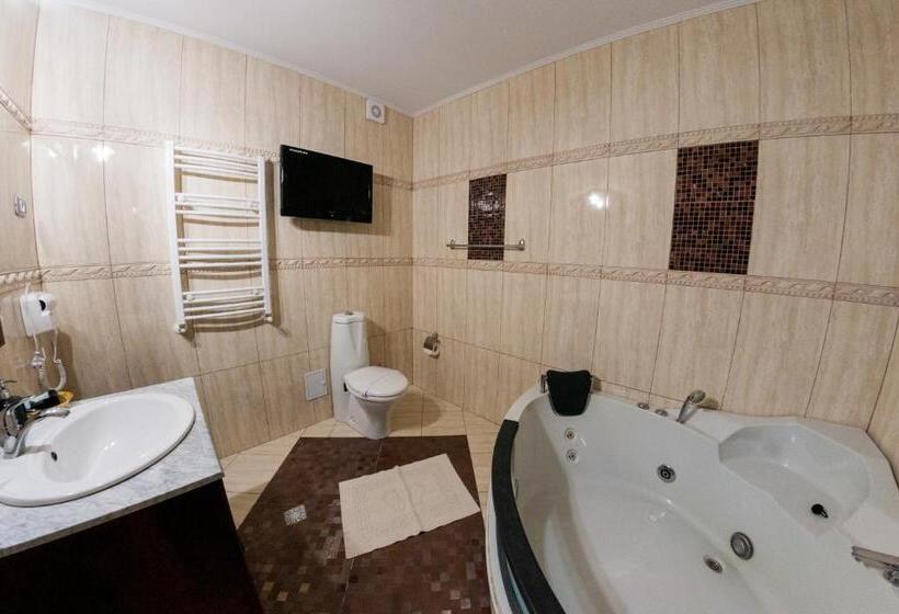 בית מלון כפרי Boutique Shine