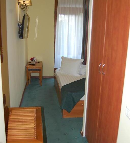 호텔 Bucegi Portile Regatului