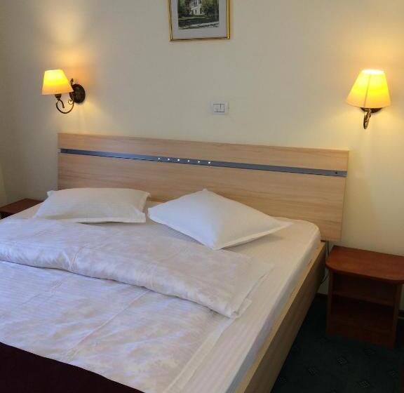 Отель Bucegi Portile Regatului