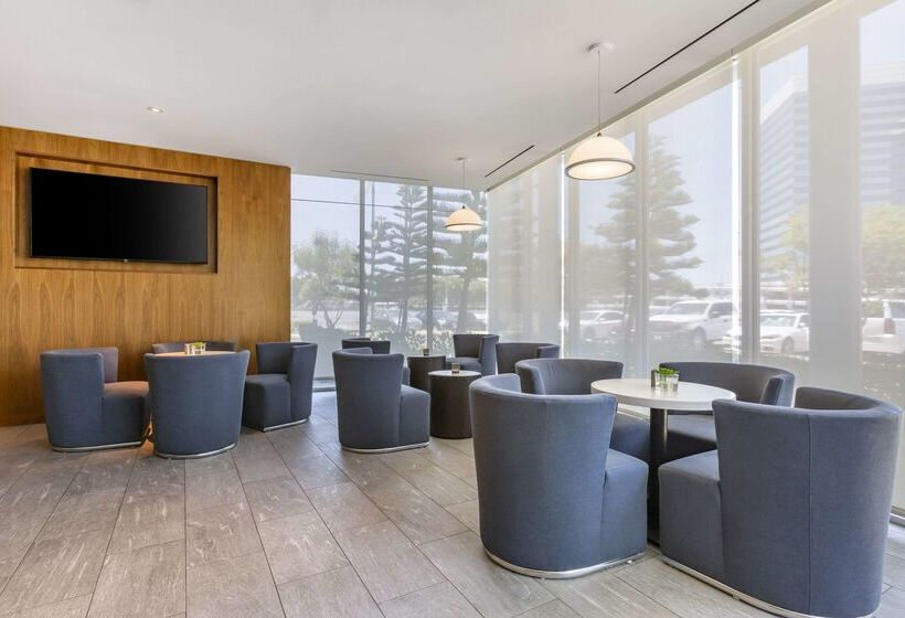 Cambria Hotel Lax