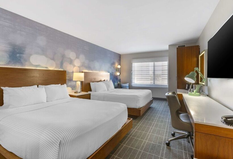 Cambria Hotel Lax
