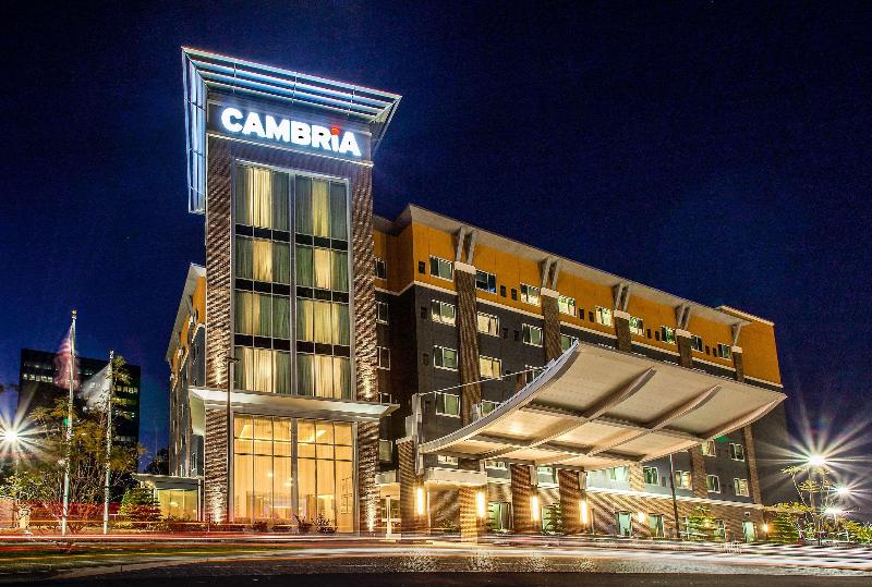 Cambria Hotel Lax