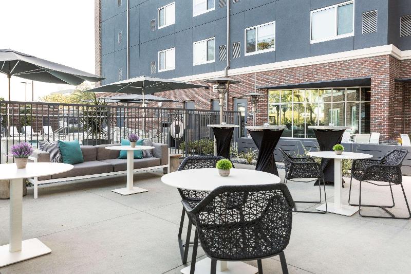 Cambria Hotel Lax