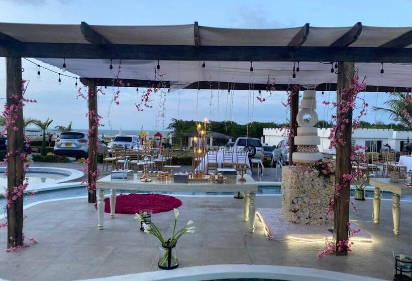 Отель Castillo Del Mar