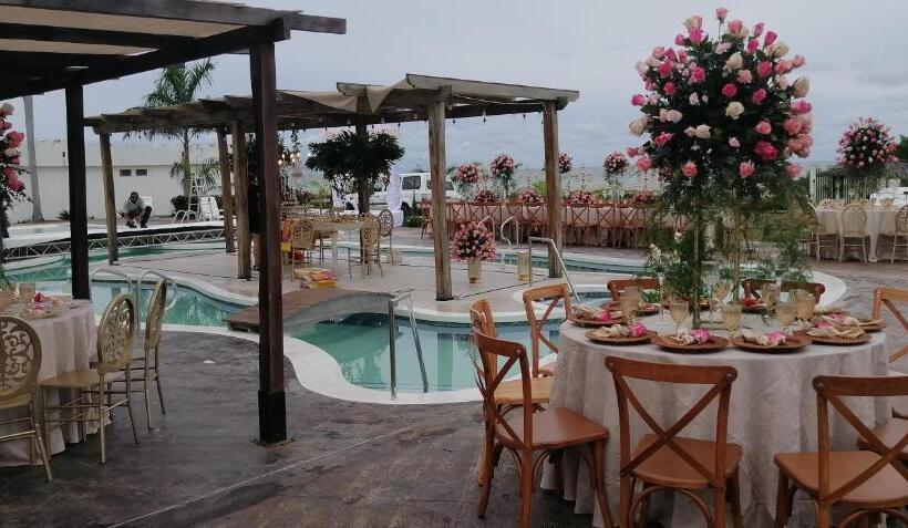 Отель Castillo Del Mar