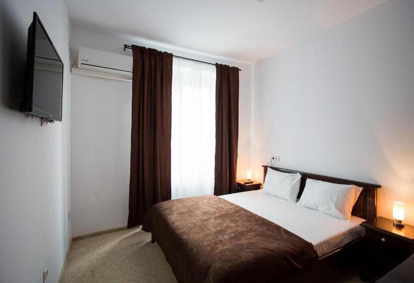 فندق Cazare Turn Sebes