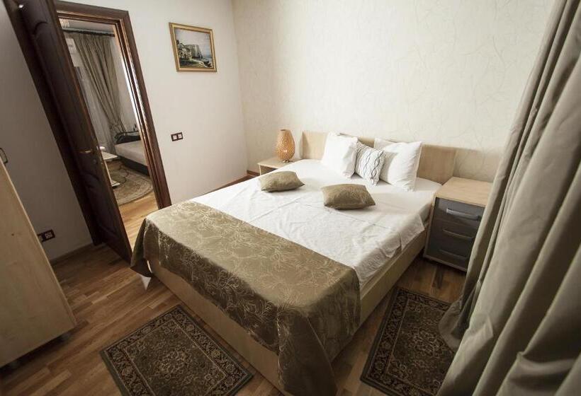 هتل City Garden Rooms And Apartments