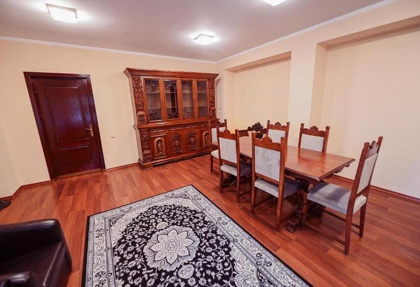 酒店 Conacul Domnesc