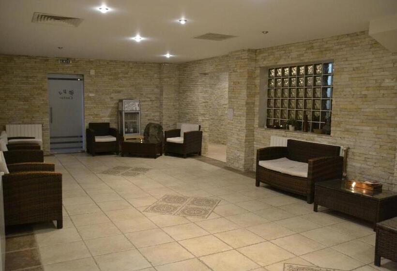 בית מלון כפרי Condor