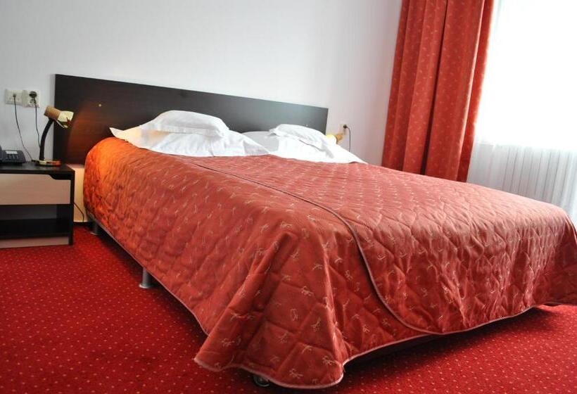 Отель Cristal Sinaia