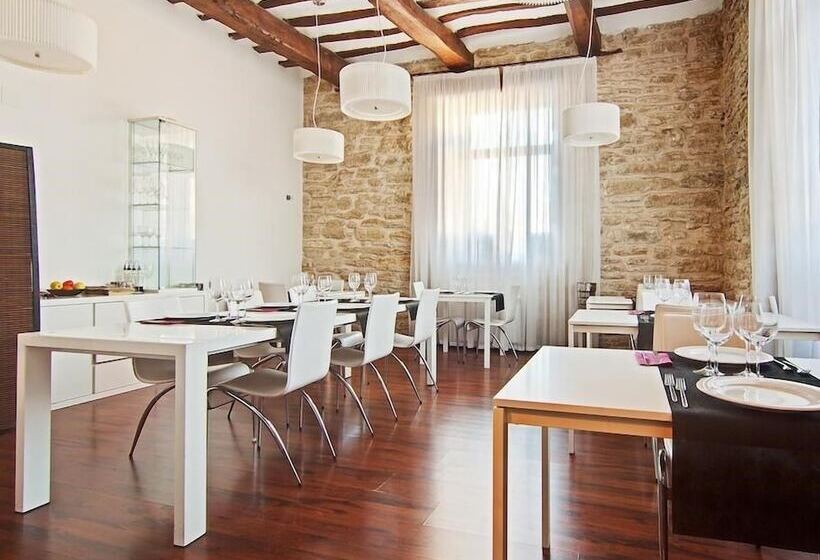 فندق El Palacete Del Obispo