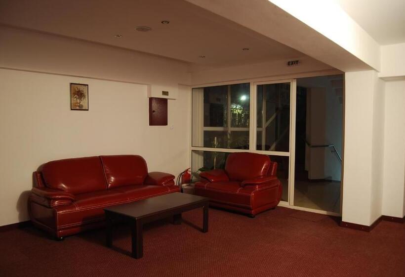 Отель Europolis