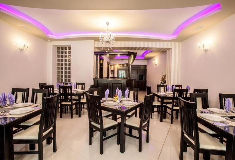 בית מלון כפרי Extravagance