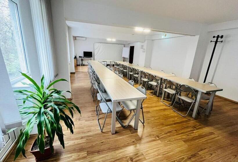 בית מלון כפרי Flora