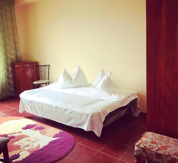 Отель Francesca