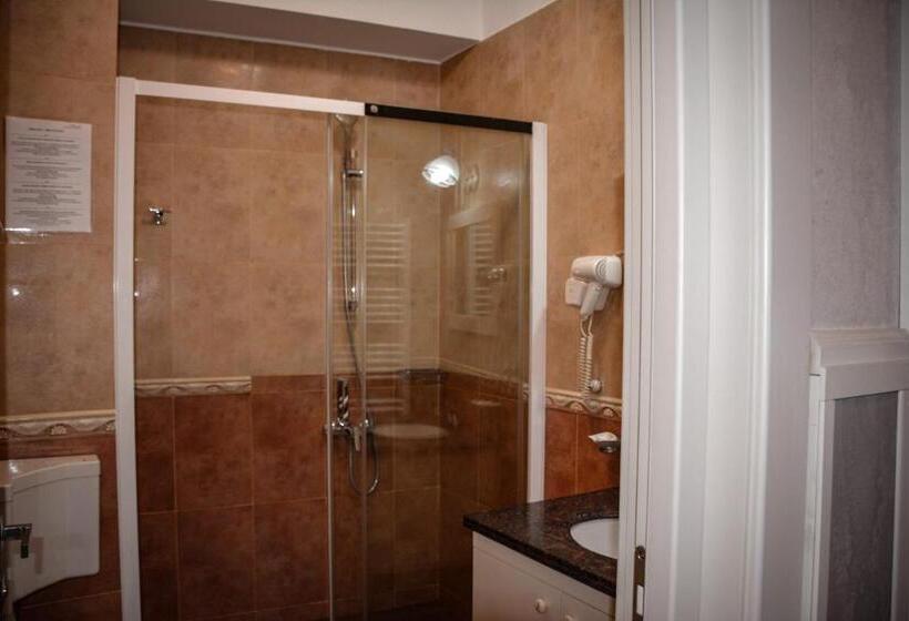 酒店 Golden Rose Residence