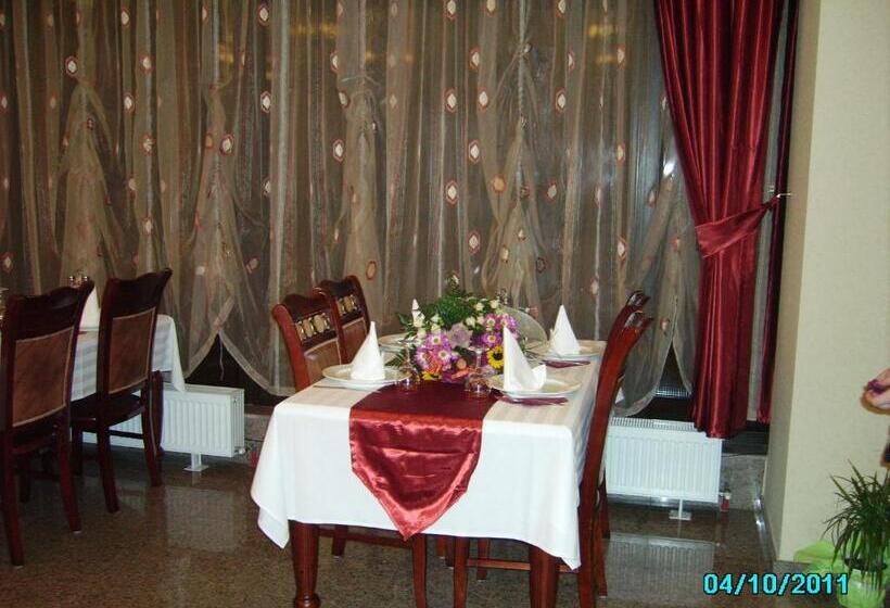 酒店 Golden Rose Residence