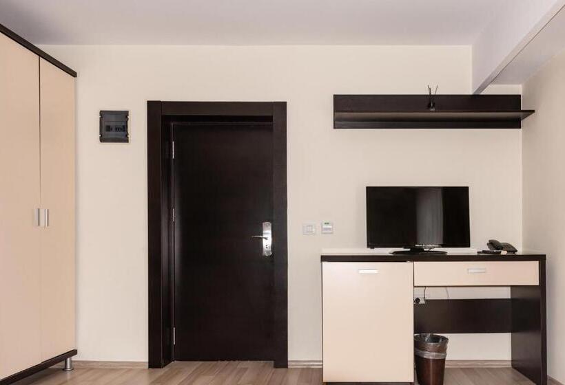 בית מלון כפרי Grand