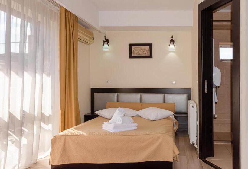 בית מלון כפרי Grand