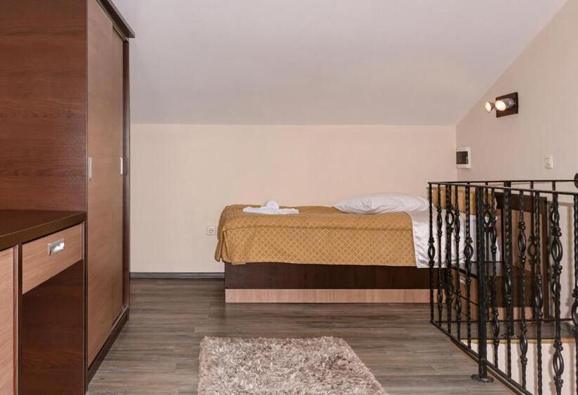 בית מלון כפרי Grand