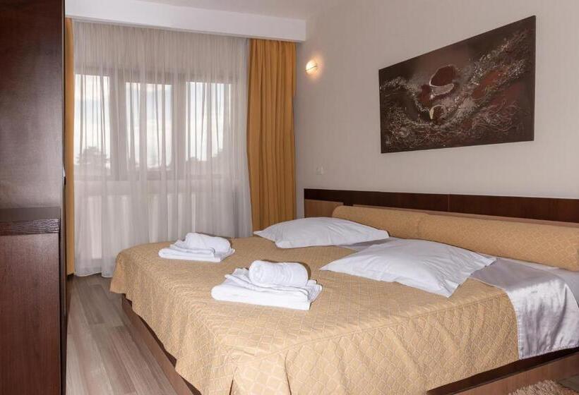 בית מלון כפרי Grand