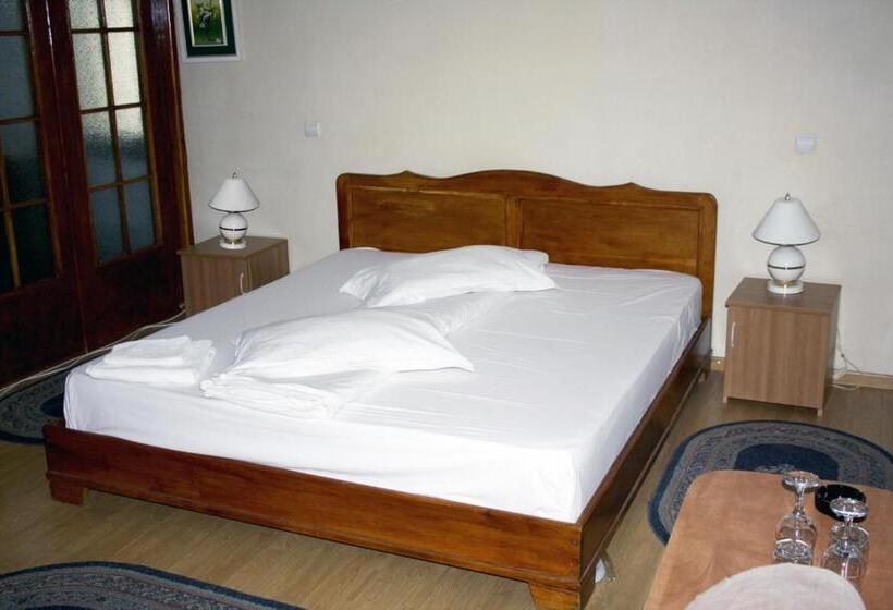 ホテル Green House