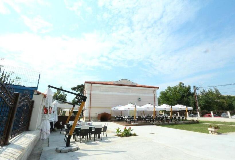 فندق Green Park Boutique